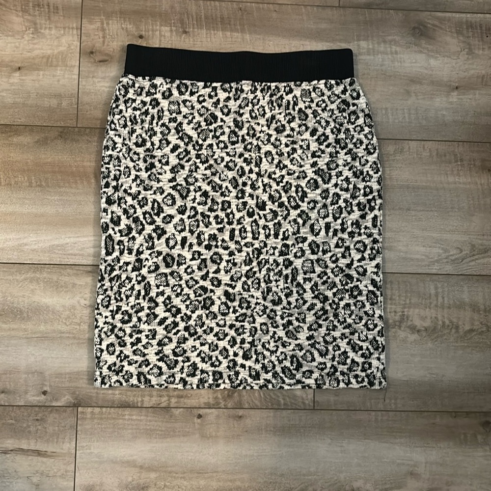 Jones New York Leopard Skirt